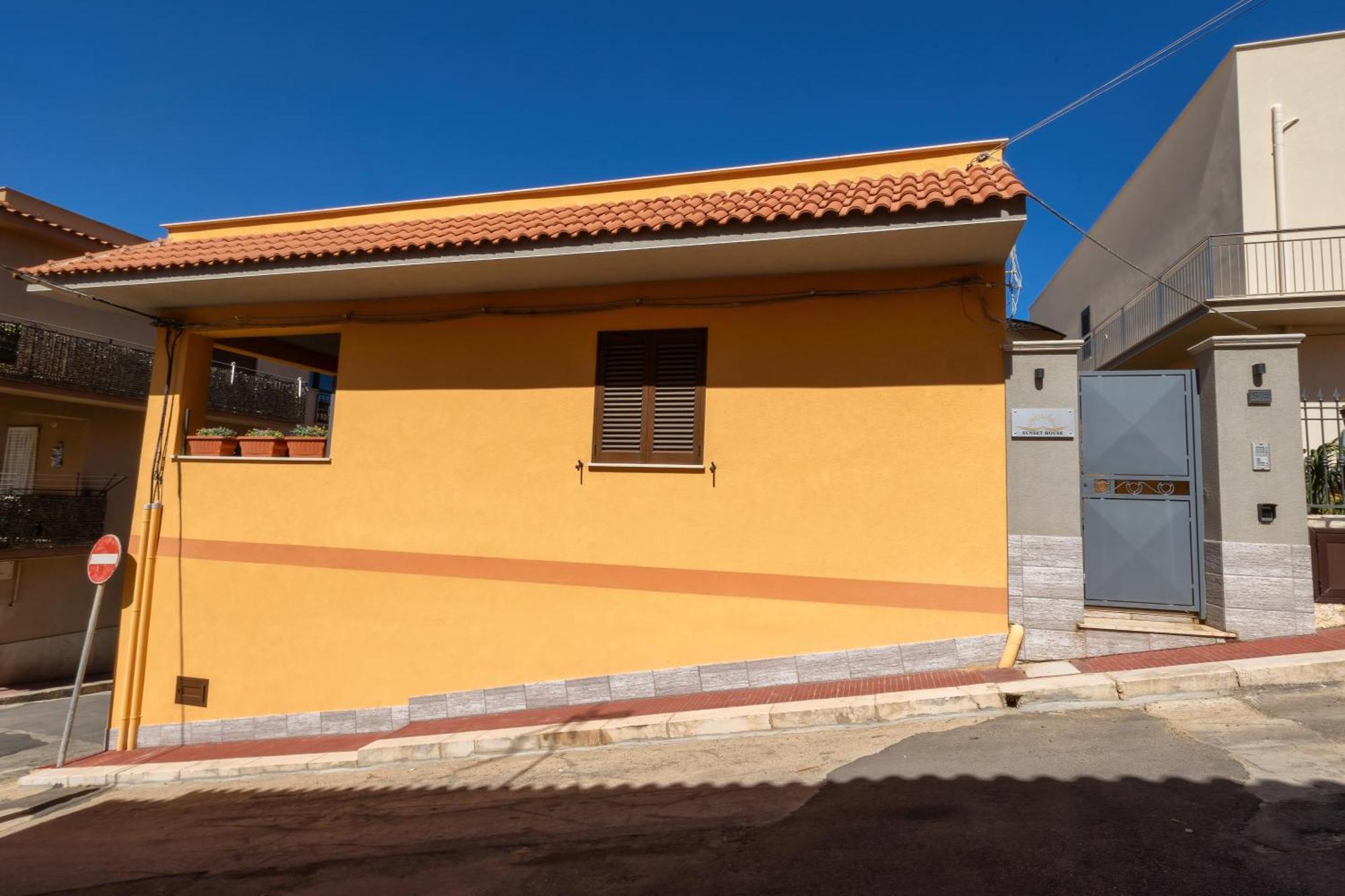 Bed and Breakfast Sunset House Balestrate Exterior foto